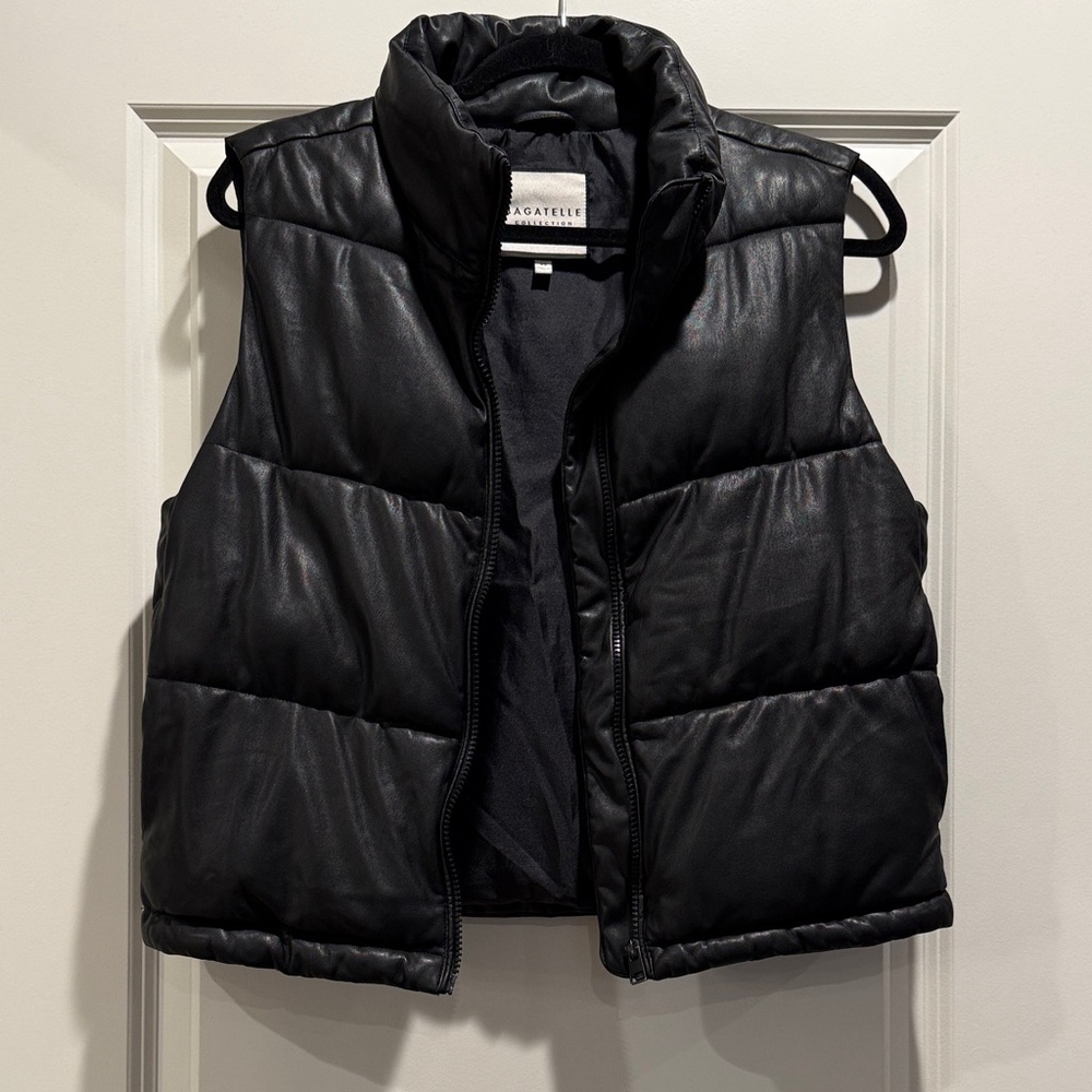 Bagatelle Women's Black Puffer Vest